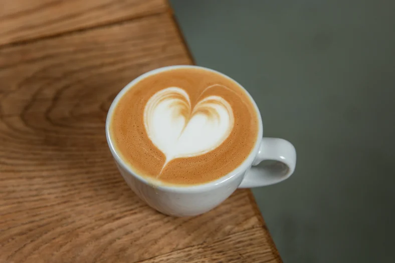 Kopi Berbasis Plant-Based Milk: Alternatif Sehat dan Kekinian