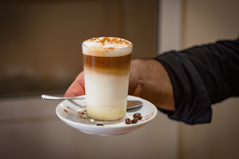 Macchiato Mengenal Minuman Kopi dengan Rasa yang Khas